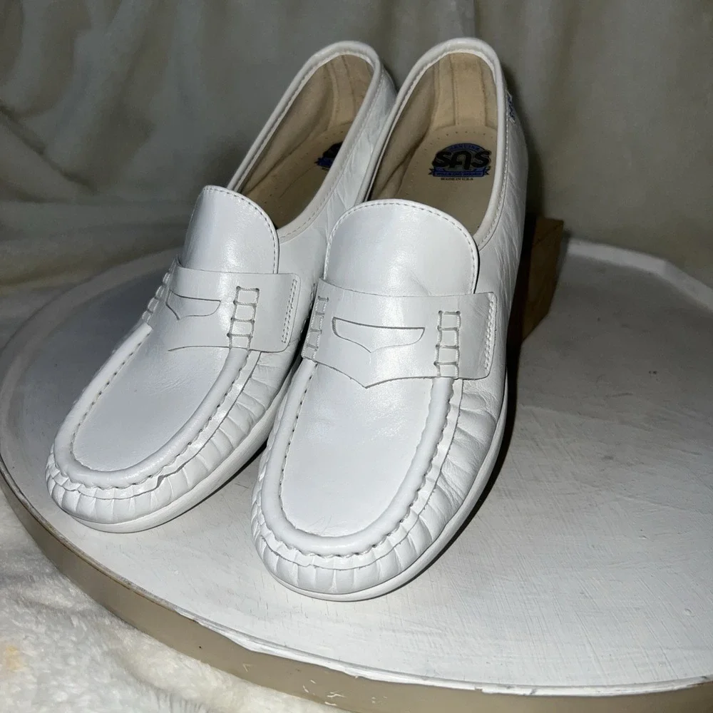 SAS Classic White Leather Penny Loafer Moccasin Shoes Womens 7.5 N Made in USA